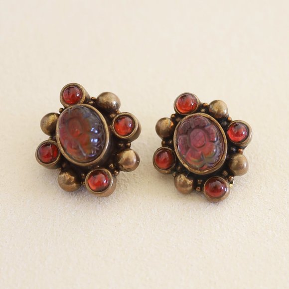 Stephen Dweck Carved Natural Quartz and Carnelian Earrings in Bronze - Picture 5 of 10